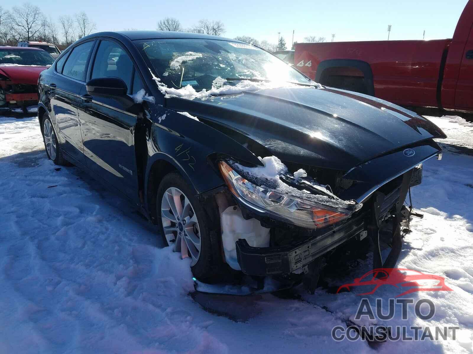 FORD FUSION 2019 - 3FA6P0LU7KR174435