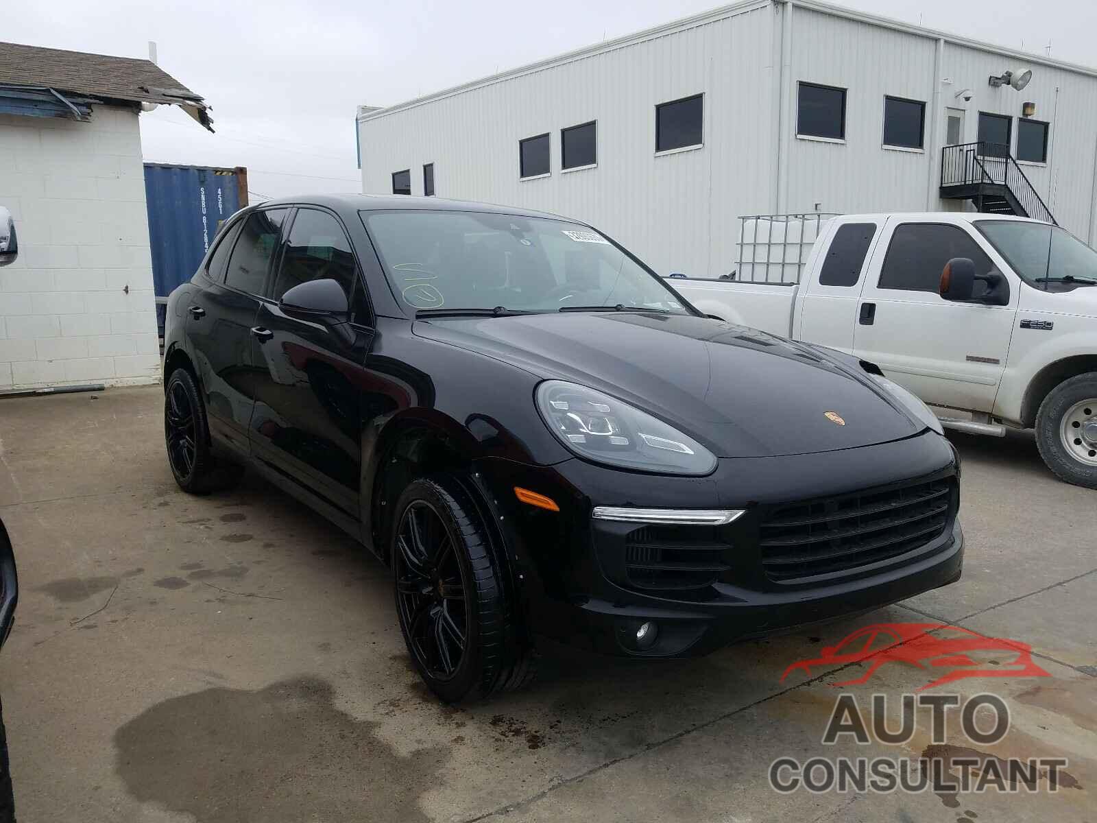 PORSCHE CAYENNE 2018 - WP1AB2A27JLA61094