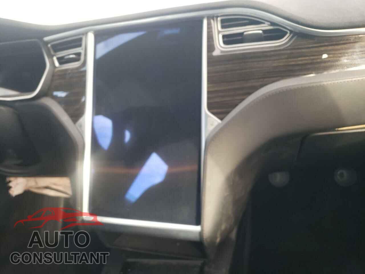 TESLA MODEL S 2016 - 5YJSA1E20GF142575