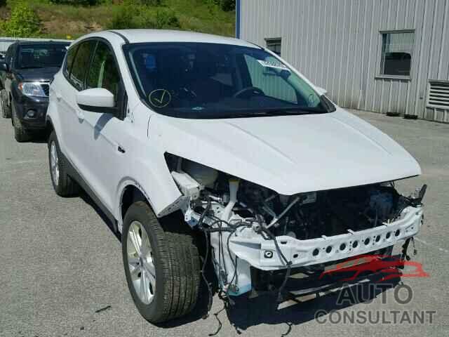 FORD ESCAPE 2017 - 1FMCU0GD4HUC32952
