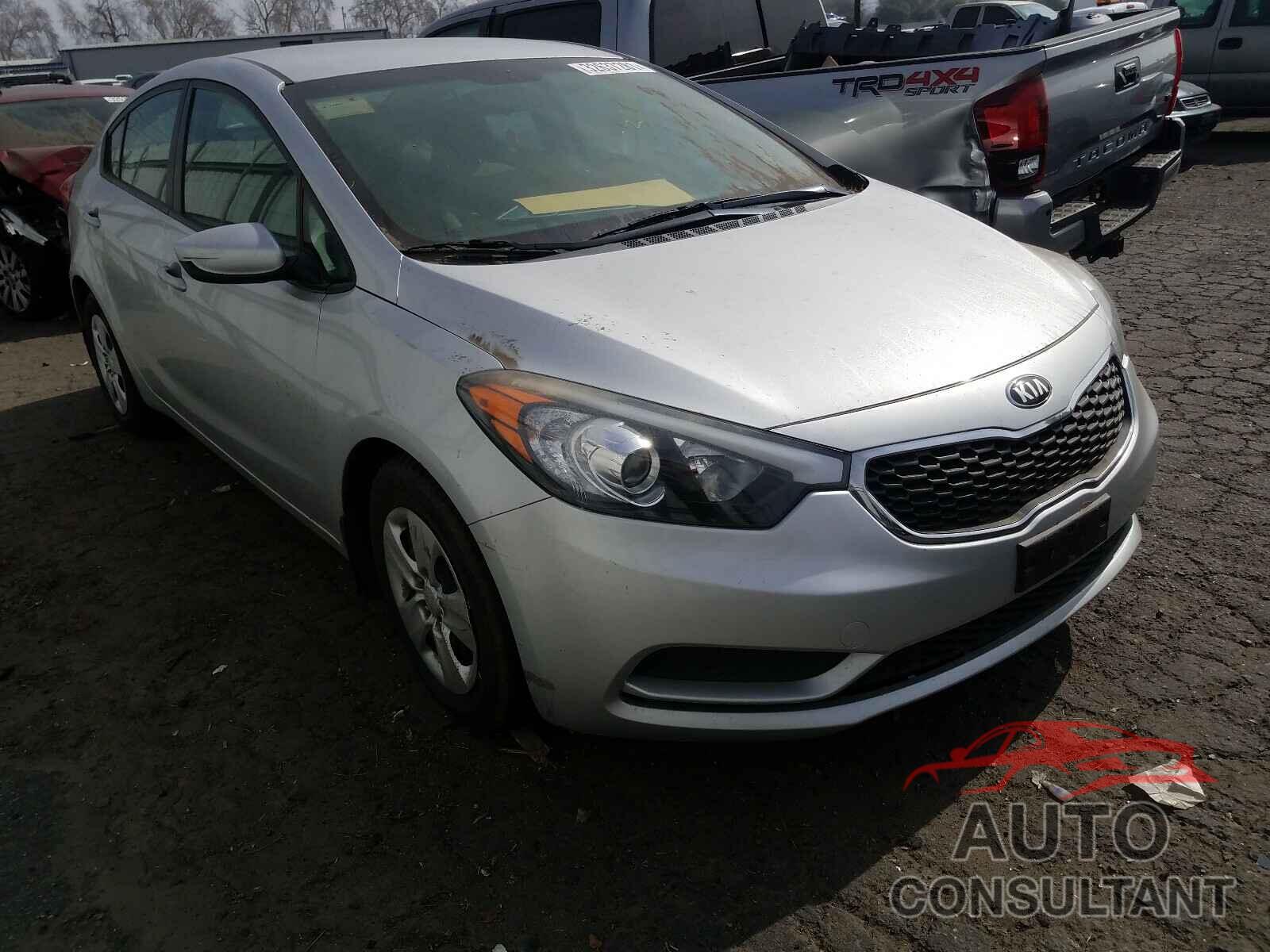 KIA FORTE 2016 - KNAFK4A6XG5548922