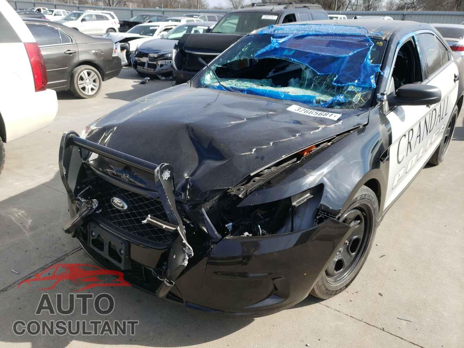 FORD TAURUS 2018 - 1FAHP2MT4JG106500