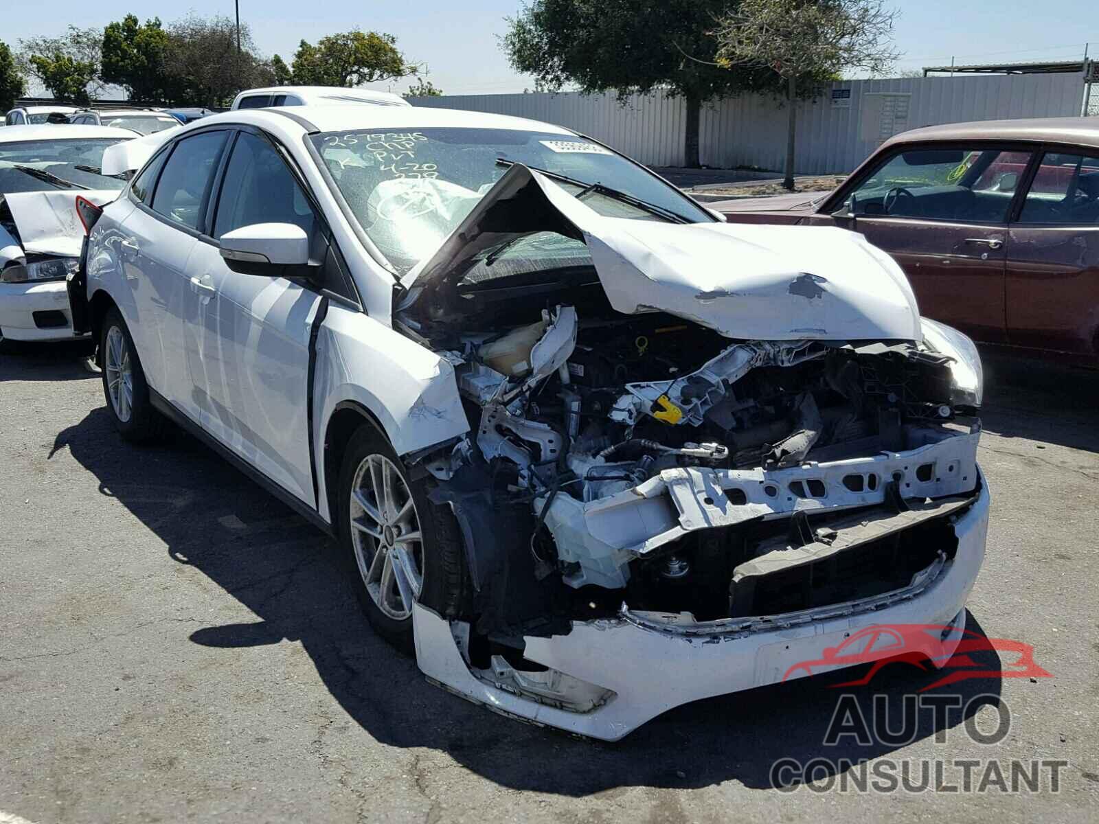 FORD FOCUS 2015 - 1FADP3F22FL242681