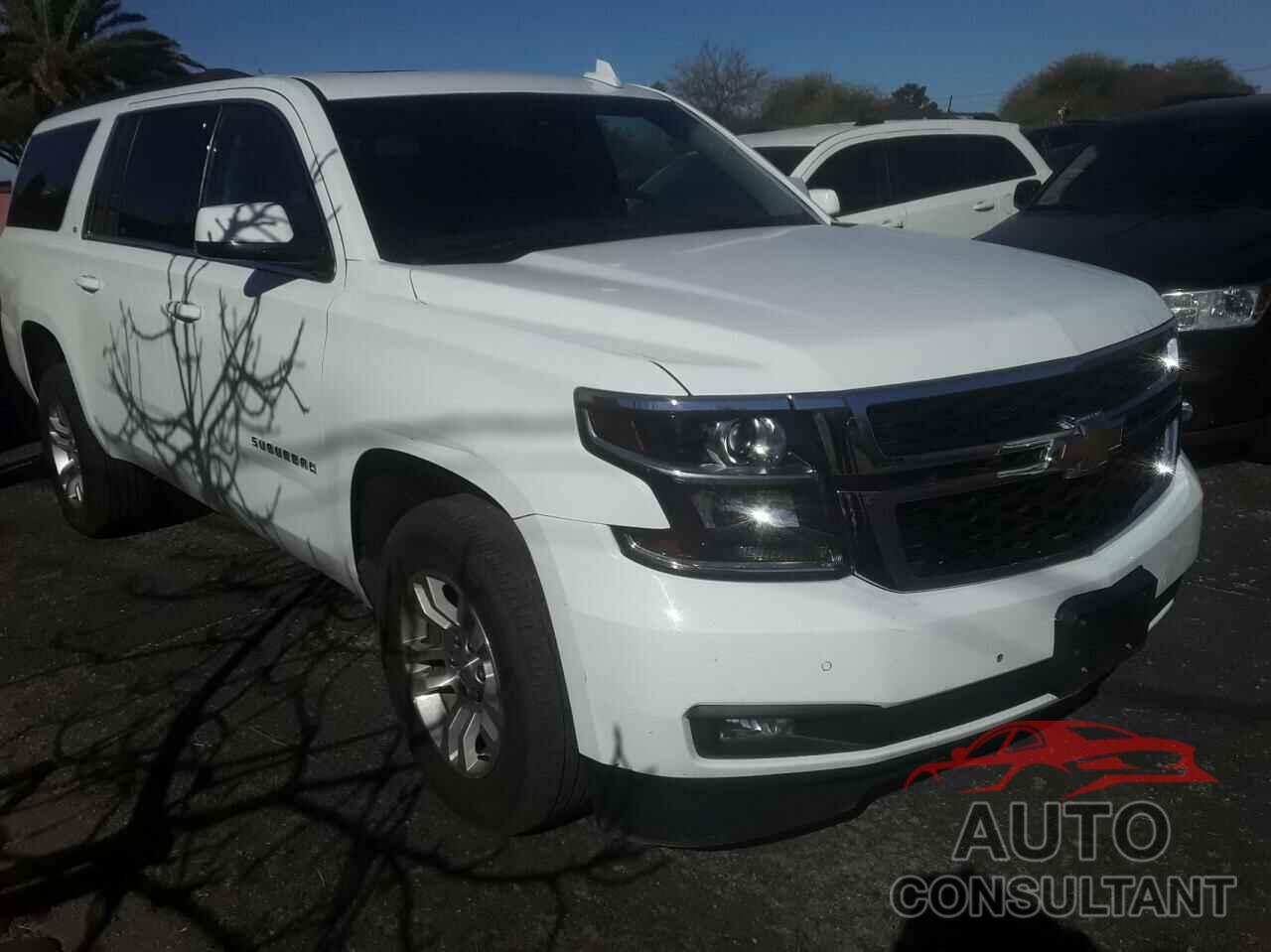 CHEVROLET SUBURBAN 2017 - 1GNSKHKC2HR271360