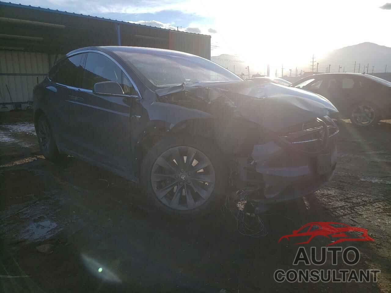 TESLA MODEL X 2017 - 5YJXCDE2XHF065538