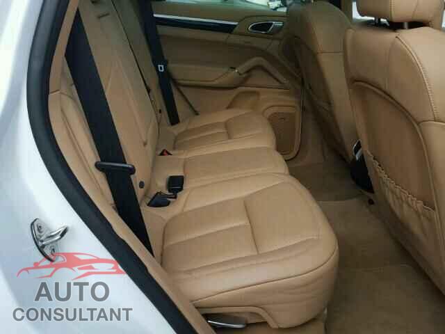 PORSCHE CAYENNE 2016 - WP1AA2A2XGLA11091