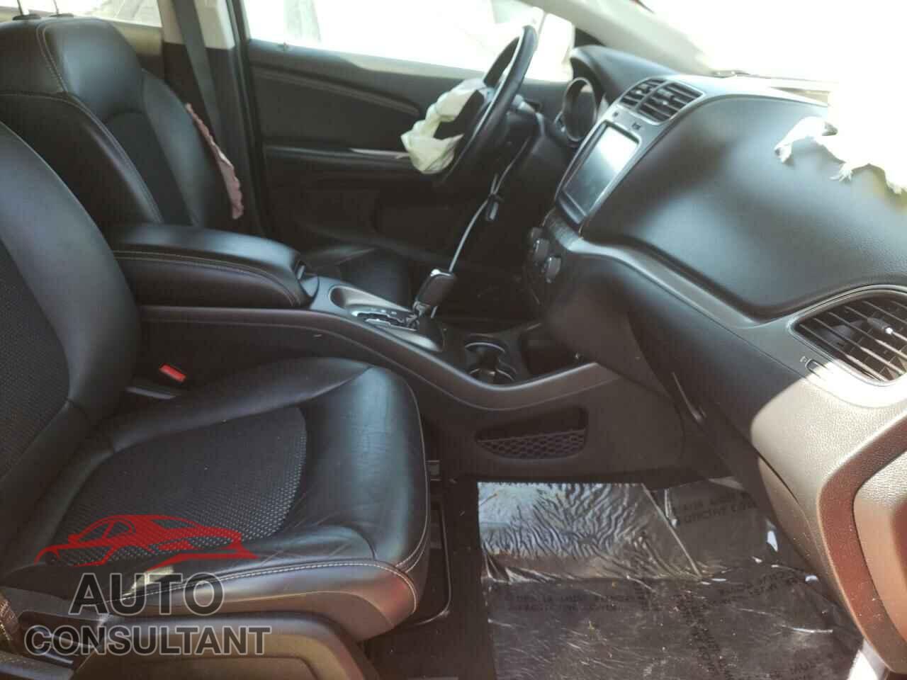 DODGE JOURNEY 2019 - 3C4PDCGG5KT815520