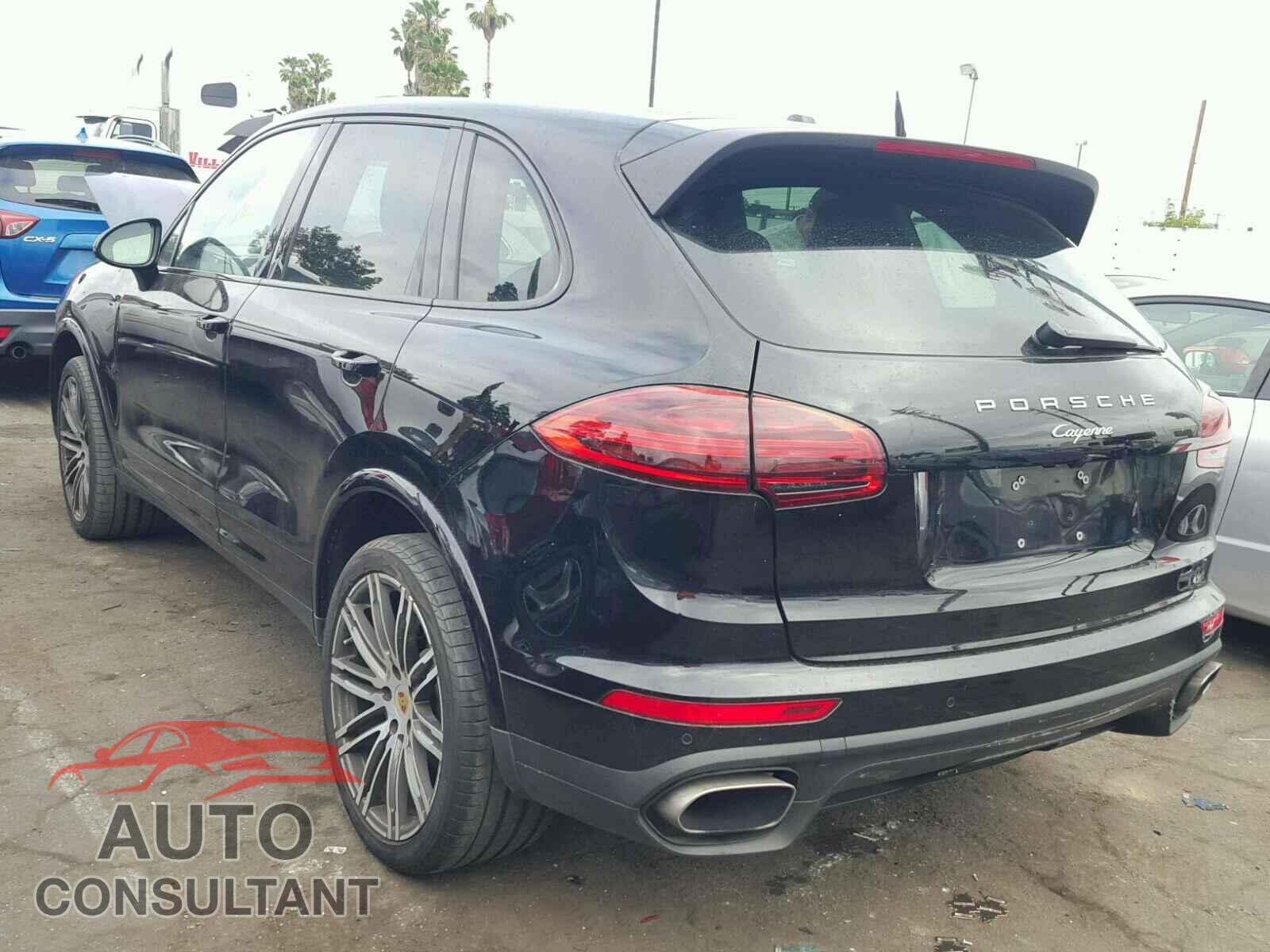 PORSCHE CAYENNE 2017 - WP1AA2A29HKA80720
