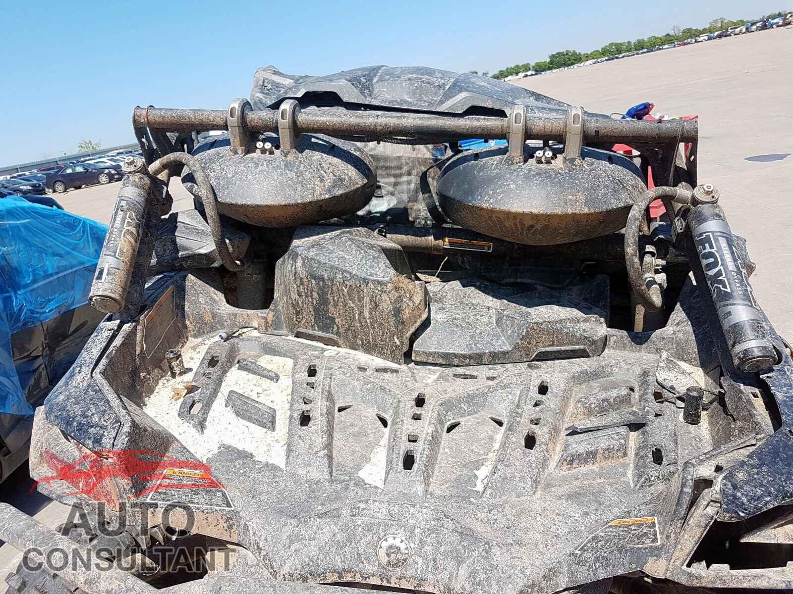 CAN-AM SIDEBYSIDE 2018 - 3JBVXAW44JK002090