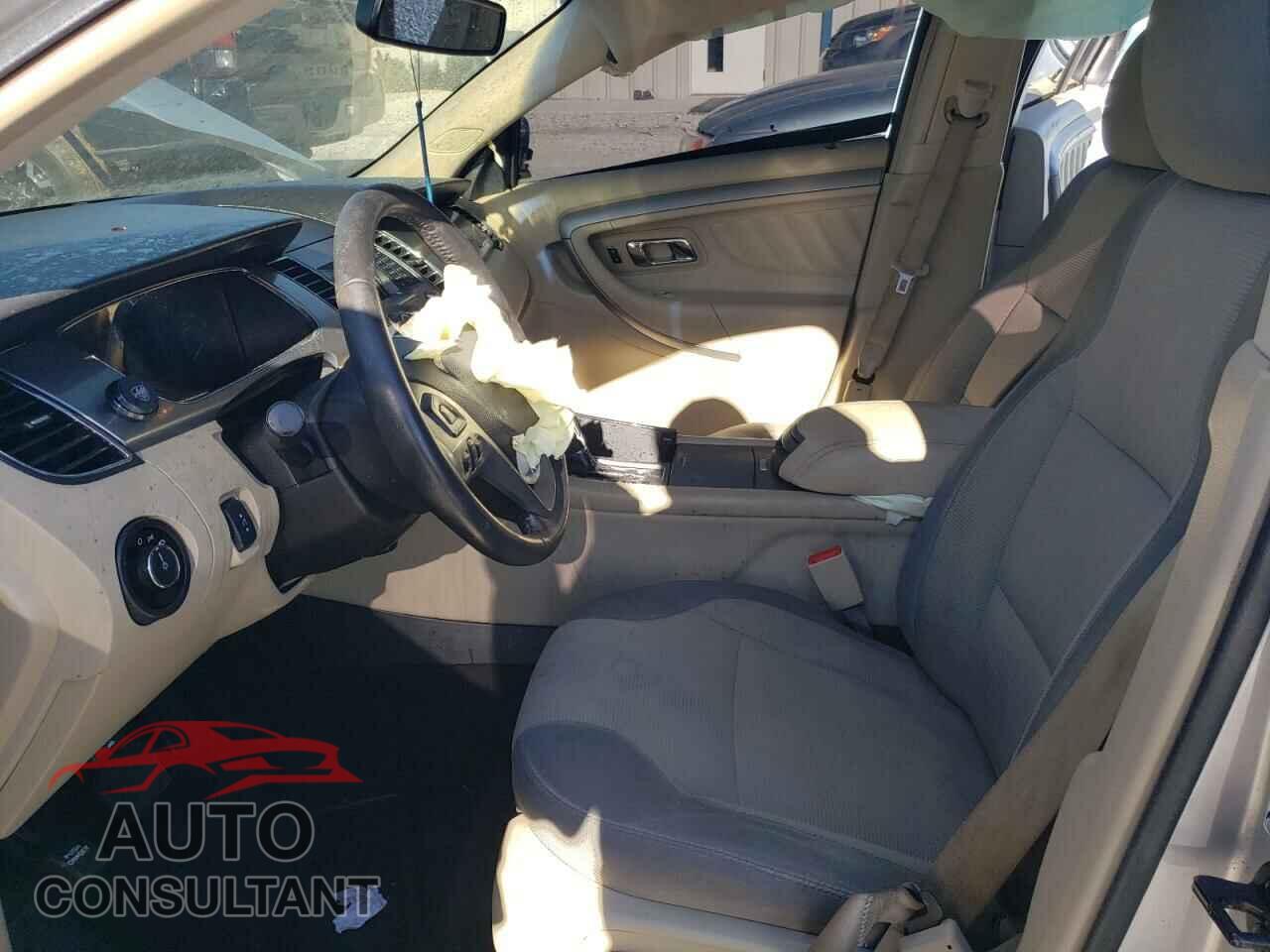 FORD TAURUS 2015 - 1FAHP2E80FG121660