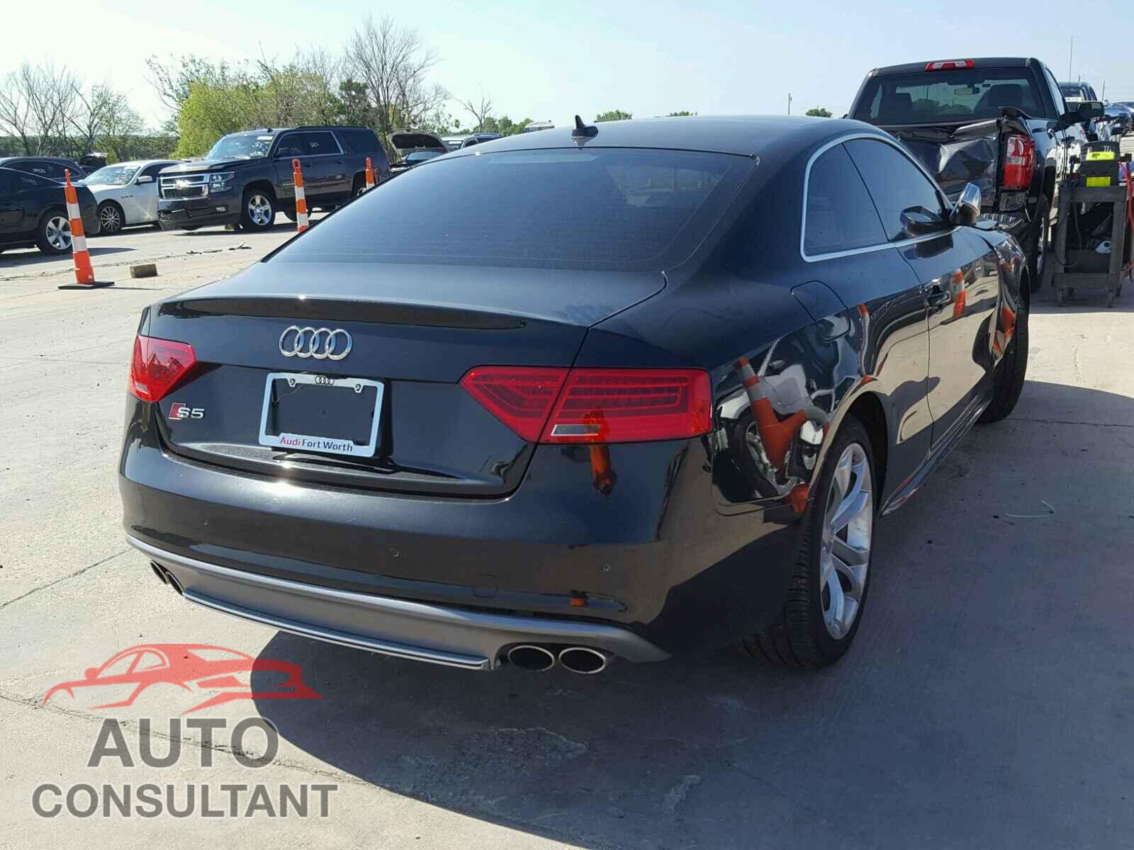 AUDI S5/RS5 2015 - WAUCGAFR6FA038286