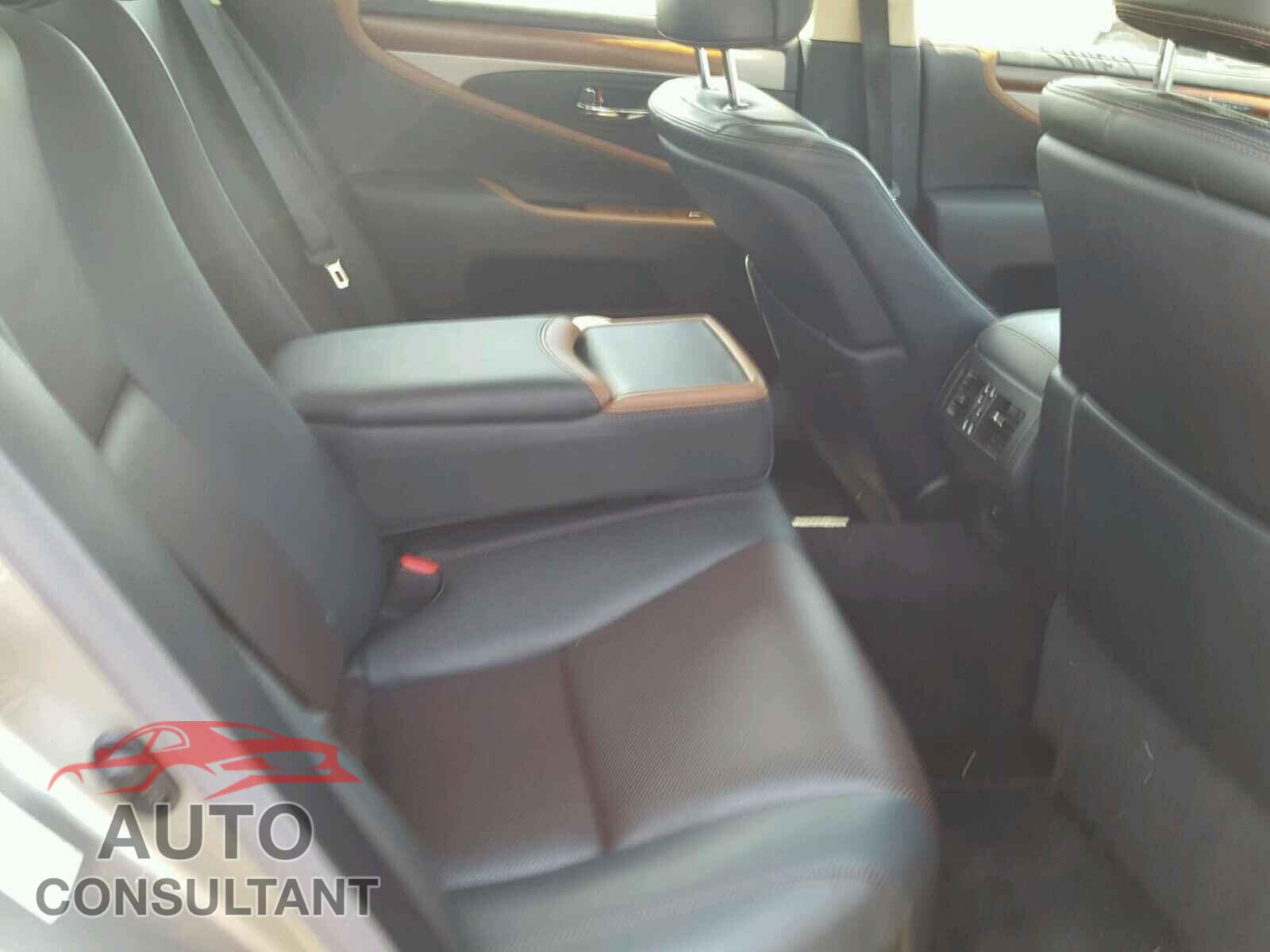 LEXUS LS460 2017 - JTHBL5EF8H5146850