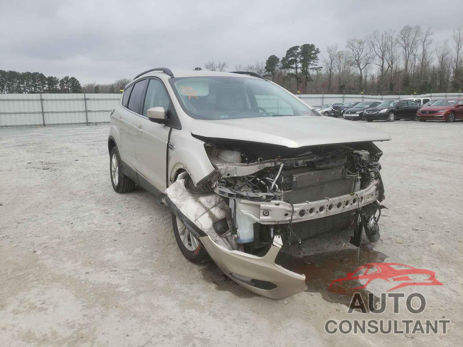 FORD ESCAPE 2017 - 1FMCU0GD4HUB12326