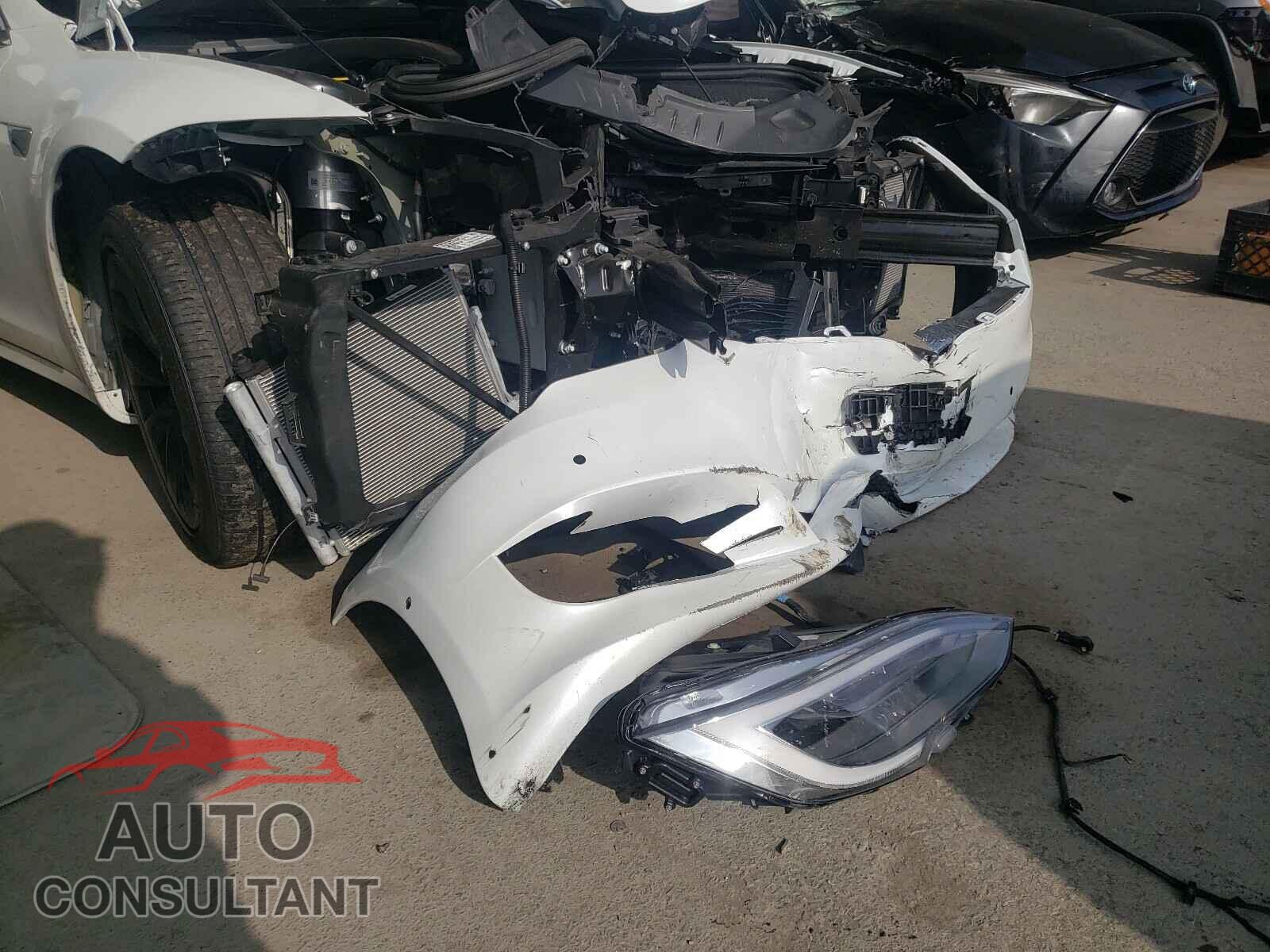 TESLA MODEL S 2020 - 5YJSA1E22LF401366