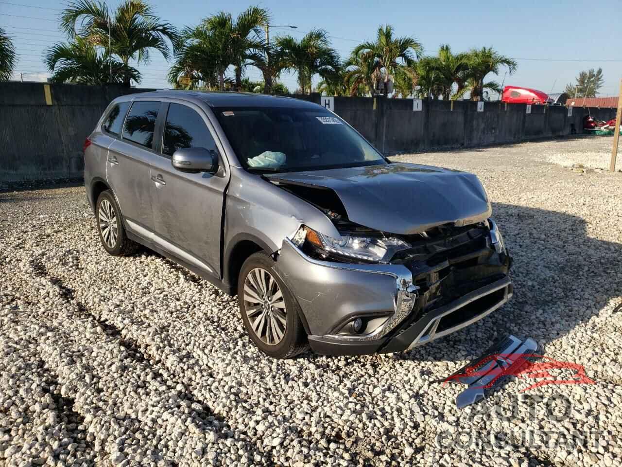 MITSUBISHI OUTLANDER 2020 - JA4AD3A36LZ009895
