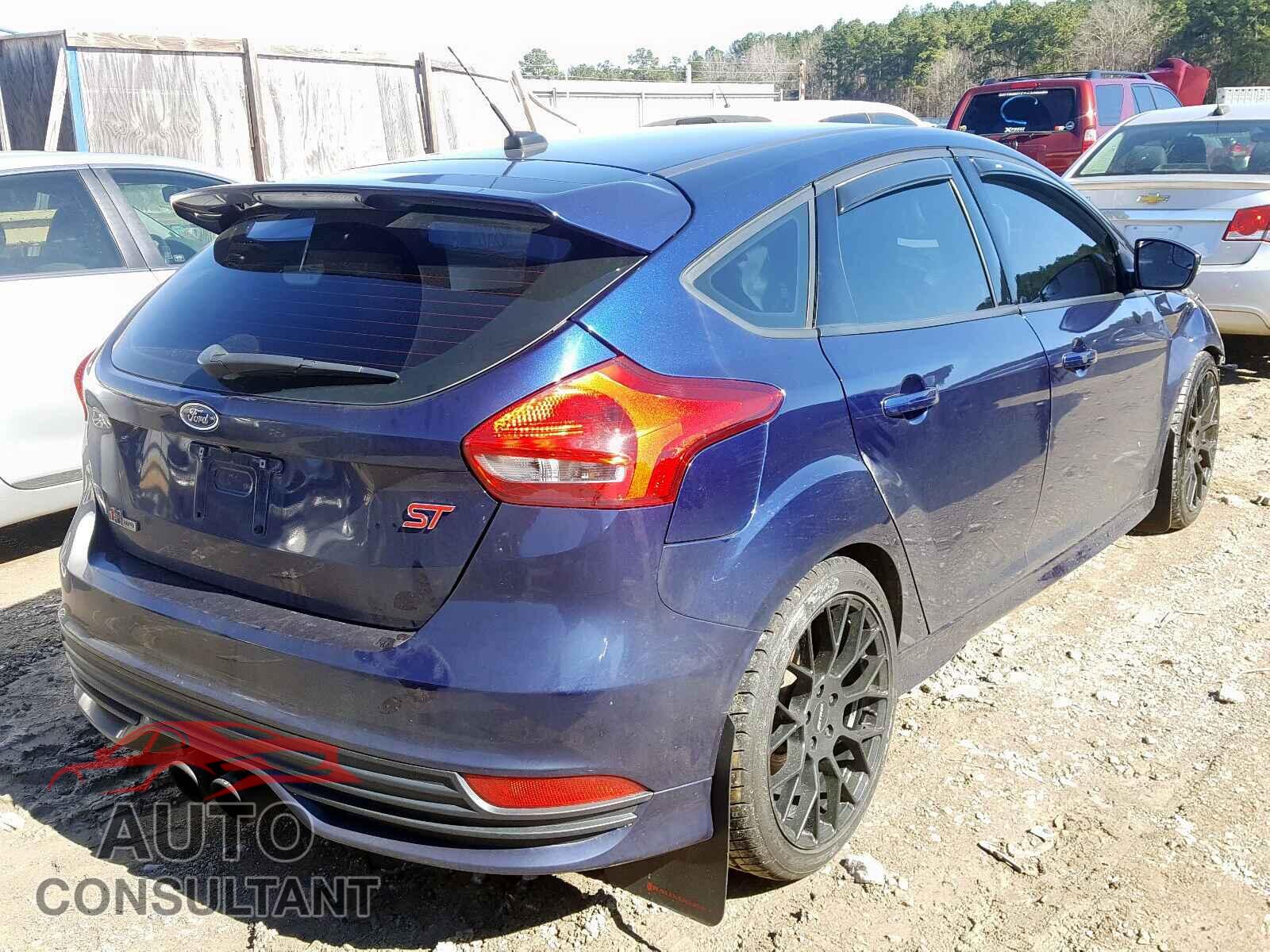 FORD FOCUS 2017 - 1FADP3L9XHL208718