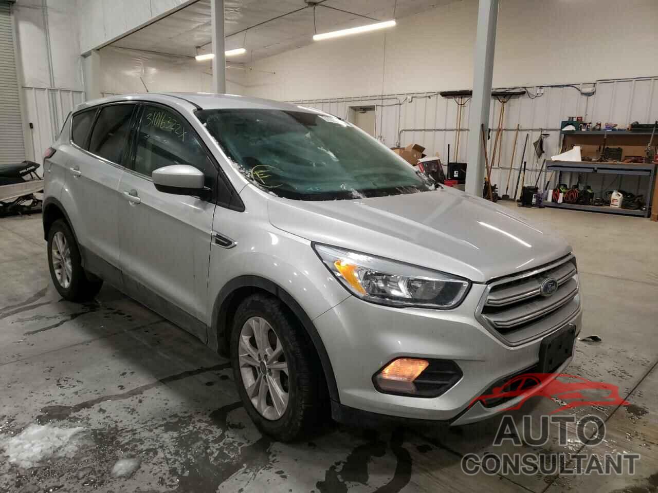 FORD ESCAPE 2017 - 1FMCU0GD8HUD85060
