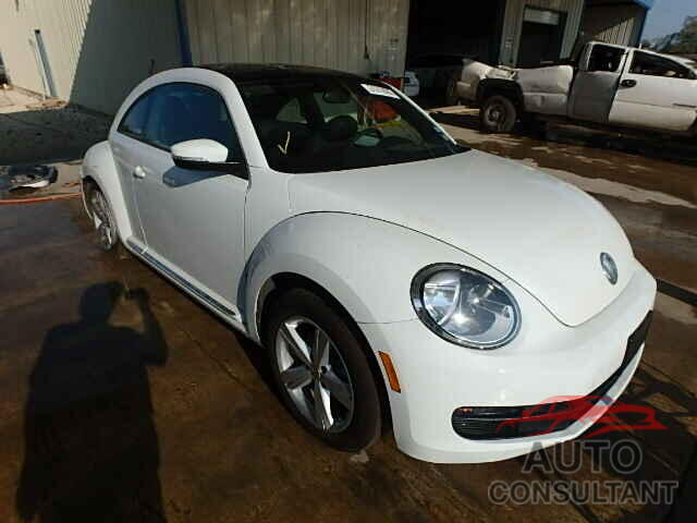 VOLKSWAGEN BEETLE 2015 - 3VWJ07ATXFM636692