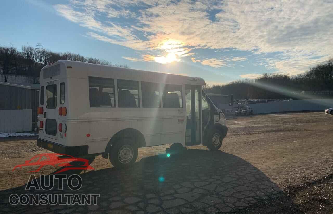 FORD TRANSIT CO 2019 - 1FDCR5PM3KKA63668