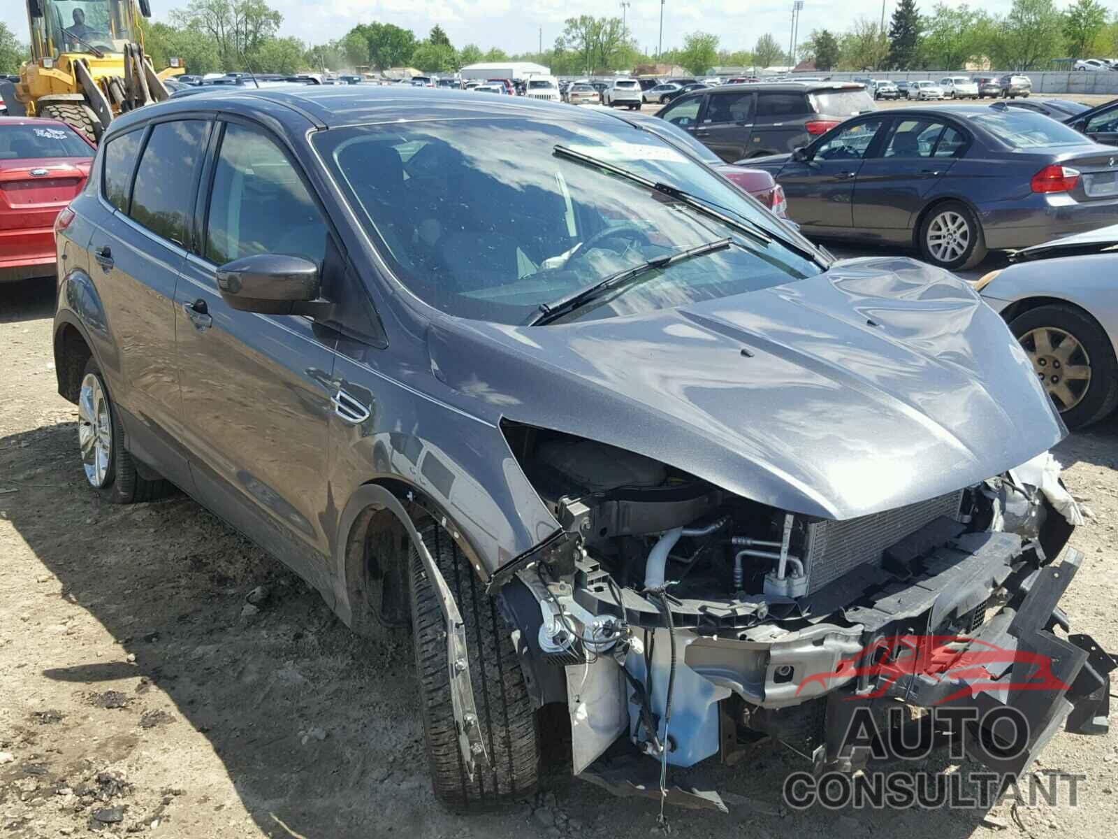 FORD ESCAPE 2015 - 1FMCU9G93FUB50367