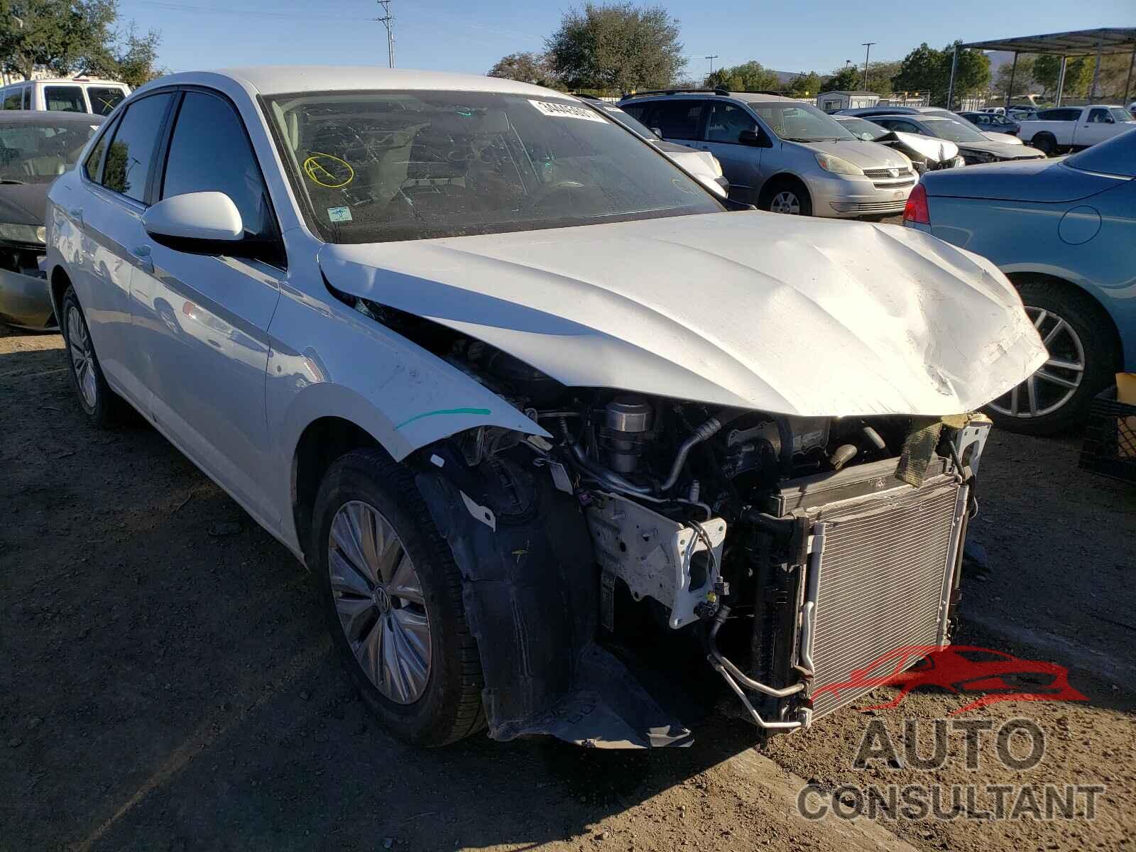 VOLKSWAGEN JETTA 2019 - 3VWC57BU3KM152181