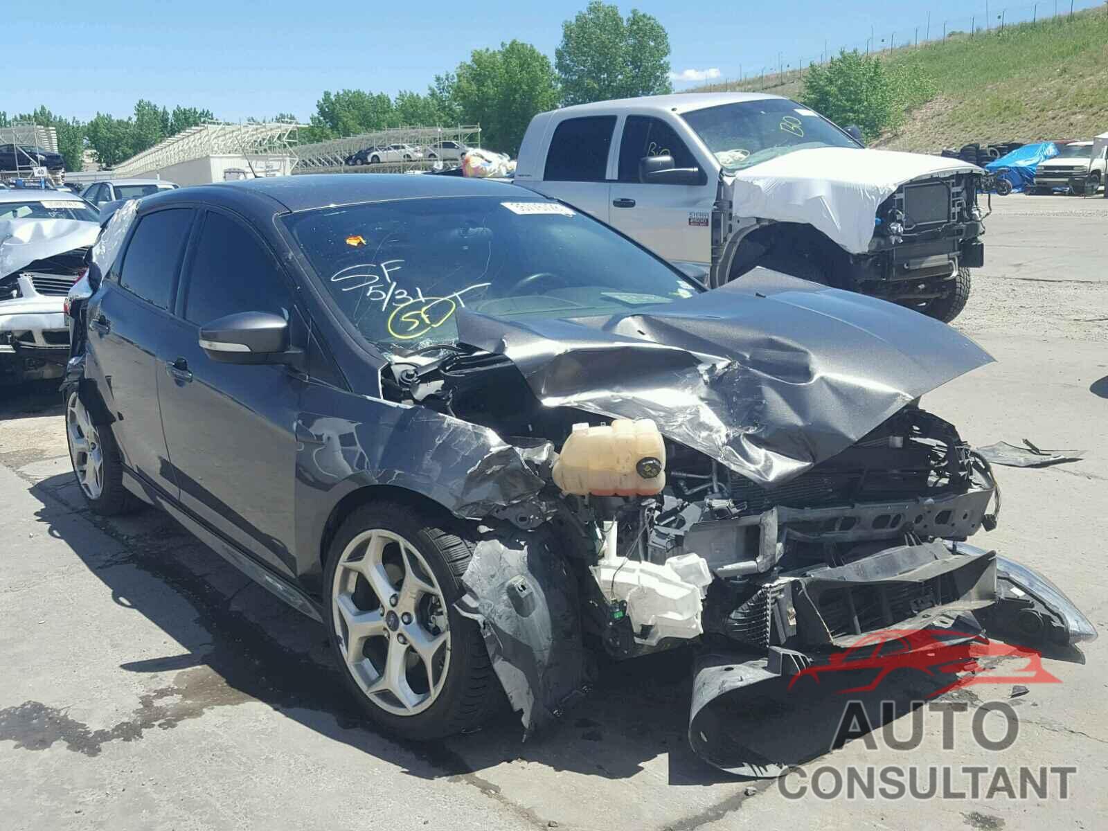 FORD FOCUS 2015 - 1FADP3L96FL385330