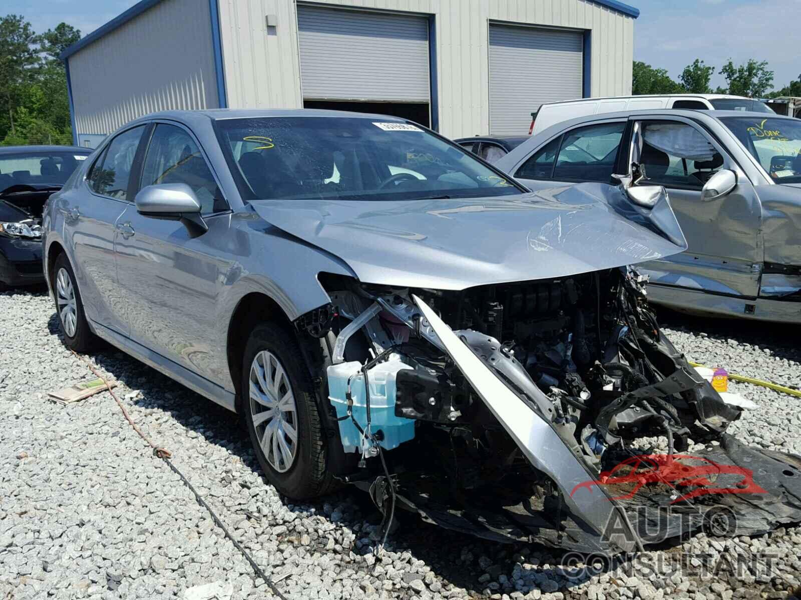 TOYOTA CAMRY 2018 - 4T1B11HK3JU546833