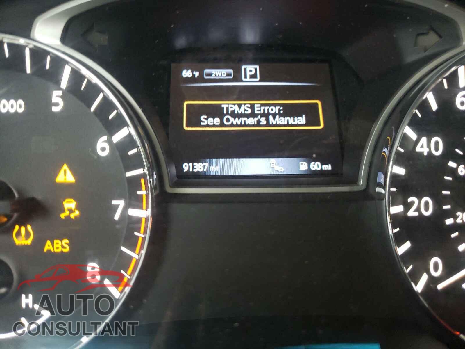 NISSAN PATHFINDER 2016 - 5N1AR2MM2GC626401