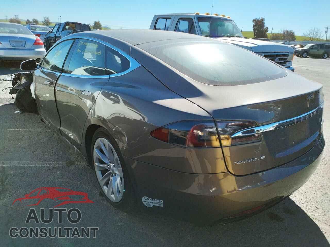 TESLA MODEL S 2016 - 5YJSA1E18GF152701
