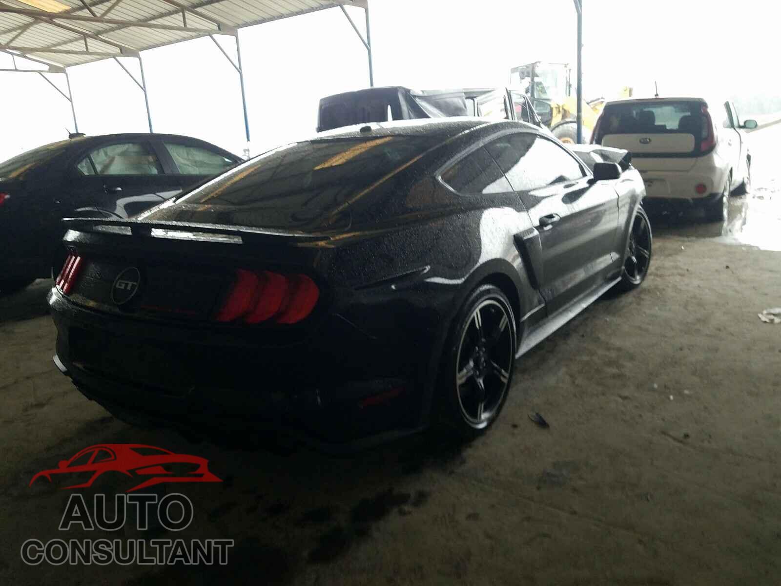 FORD MUSTANG 2019 - 1FA6P8CF4K5166134