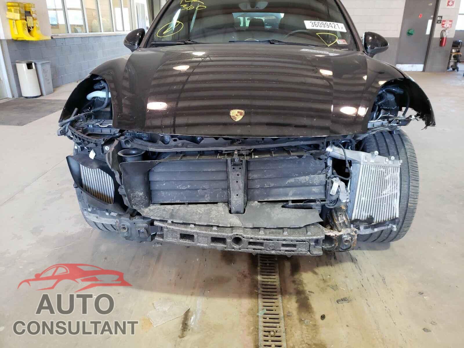 PORSCHE CAYENNE 2016 - WP1AD2A20GLA78516