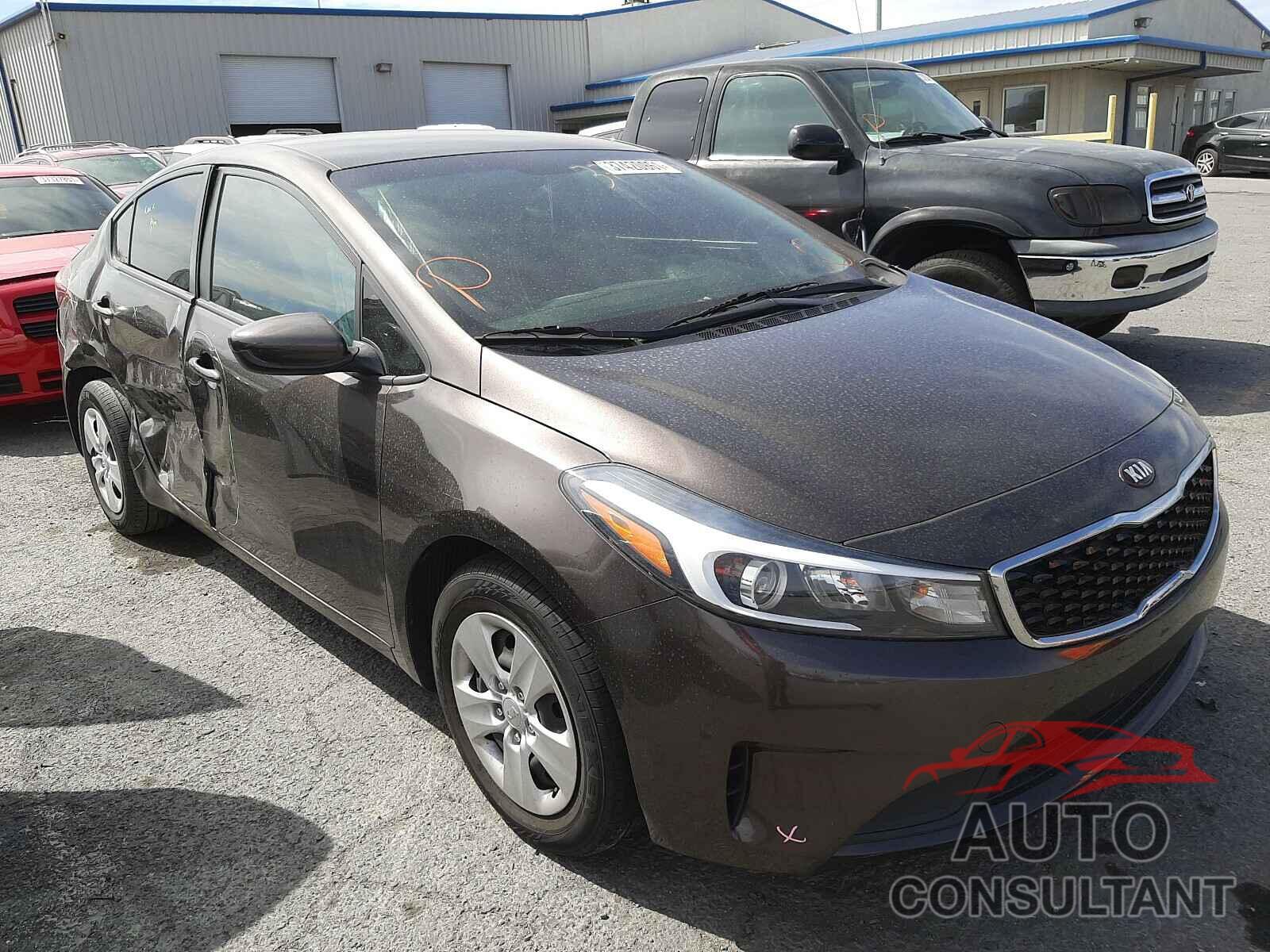 KIA FORTE 2018 - 3KPFK4A72JE204377