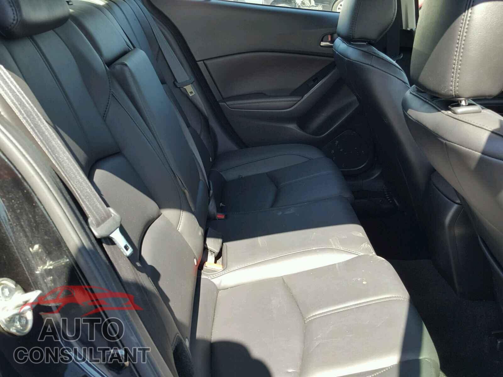 MAZDA 3 2017 - 3MZBN1V78HM151583