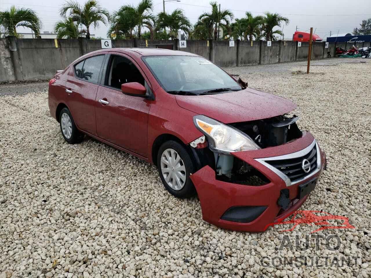 NISSAN VERSA 2018 - 3N1CN7AP1JL817830