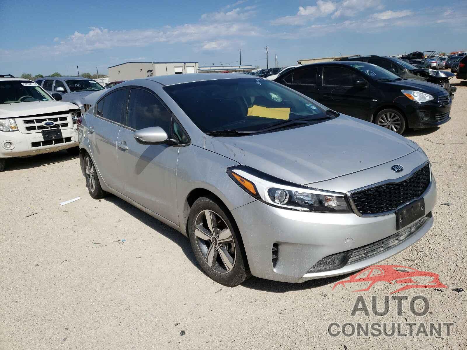 KIA FORTE 2018 - 3KPFL4A76JE243843