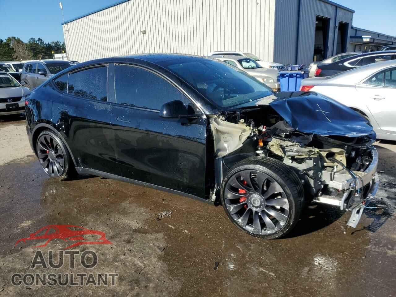 TESLA MODEL Y 2023 - 7SAYGDEFXPF809667