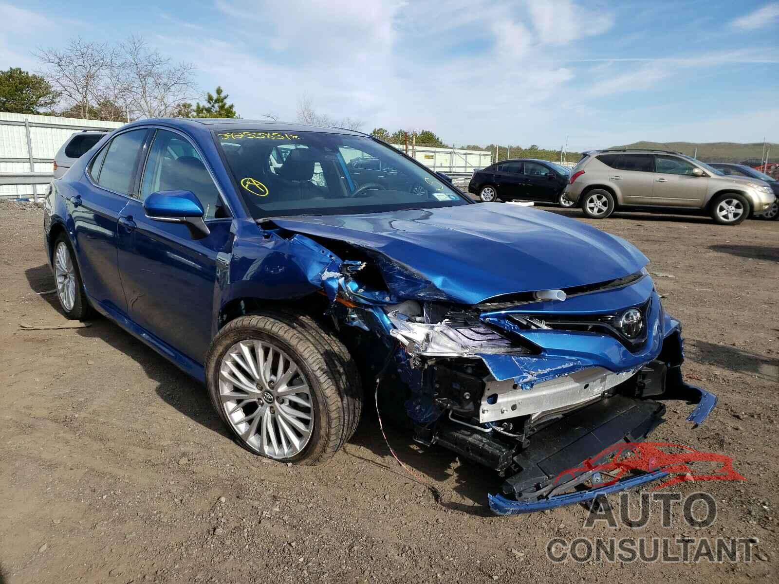 TOYOTA CAMRY 2019 - 4T1B11HK8KU222939