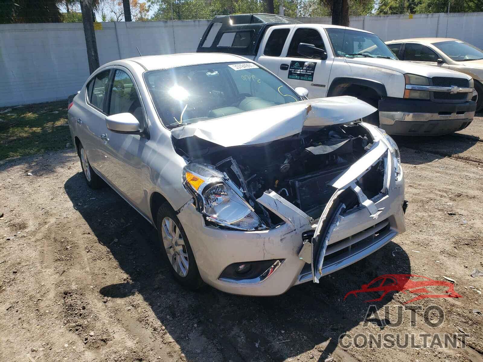 NISSAN VERSA 2018 - 3N1CN7AP1JL854764