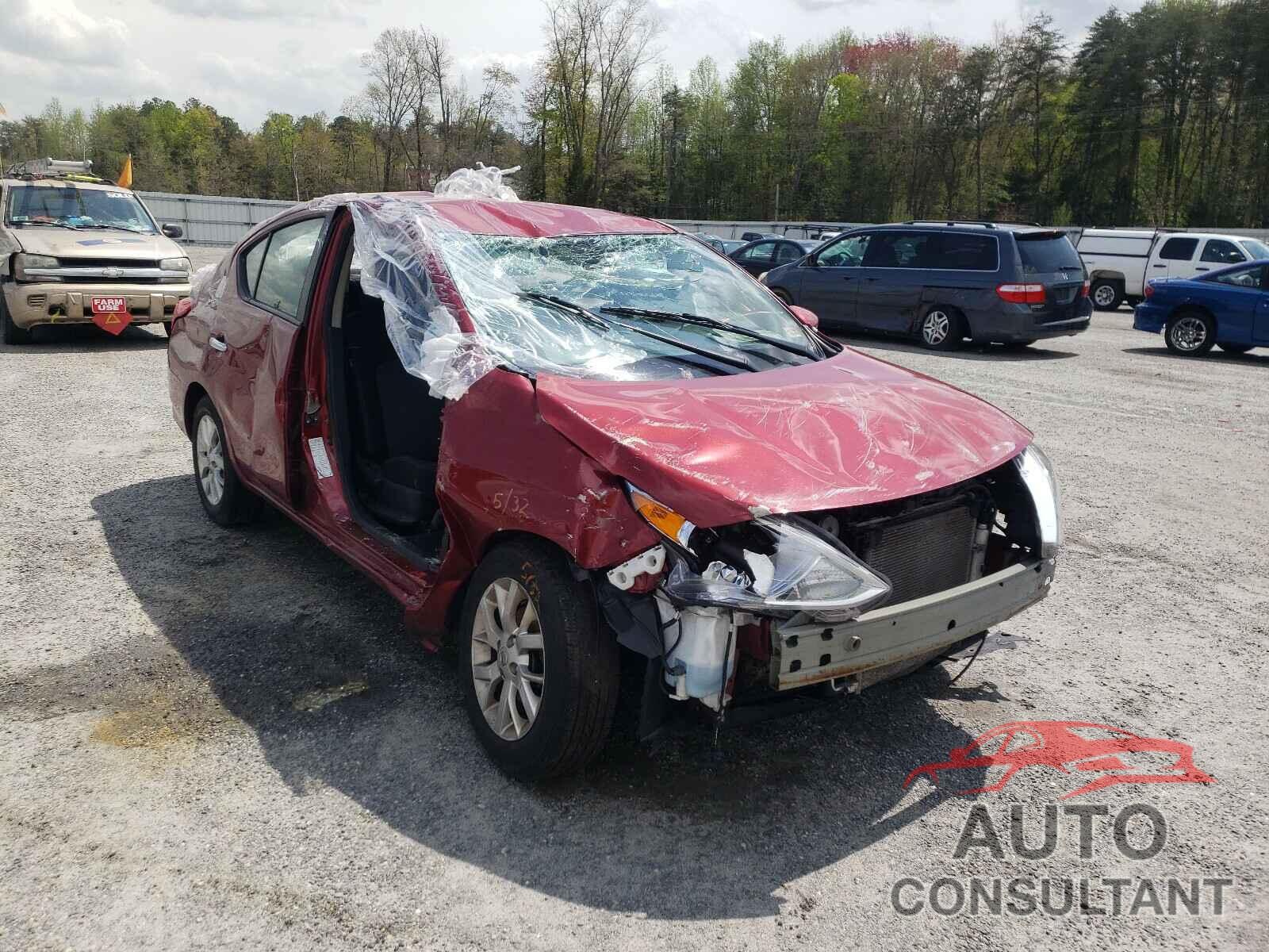 NISSAN VERSA 2018 - 3N1CN7AP3JL854023