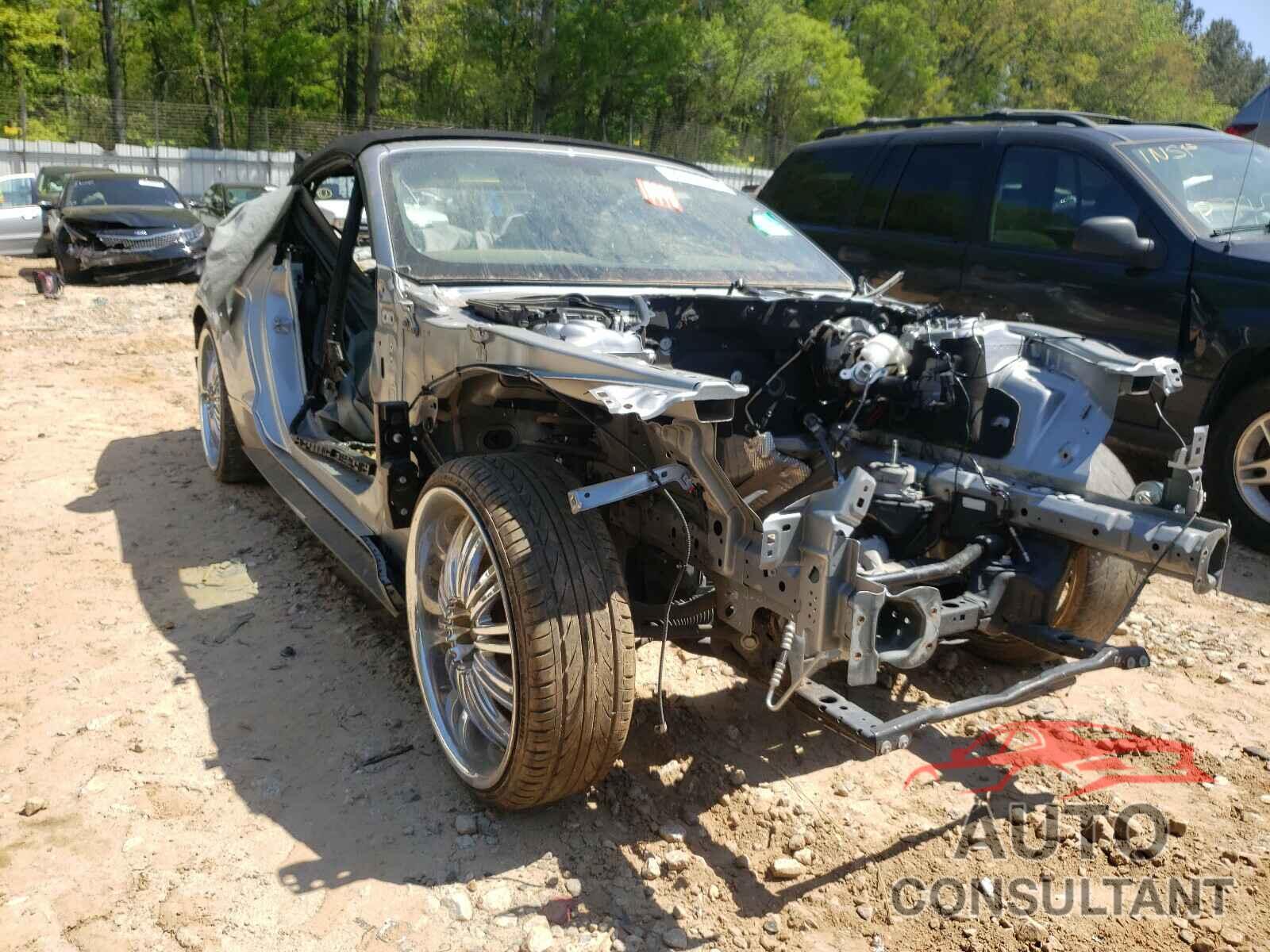 FORD MUSTANG 2020 - 1FATP8UH5L5118937