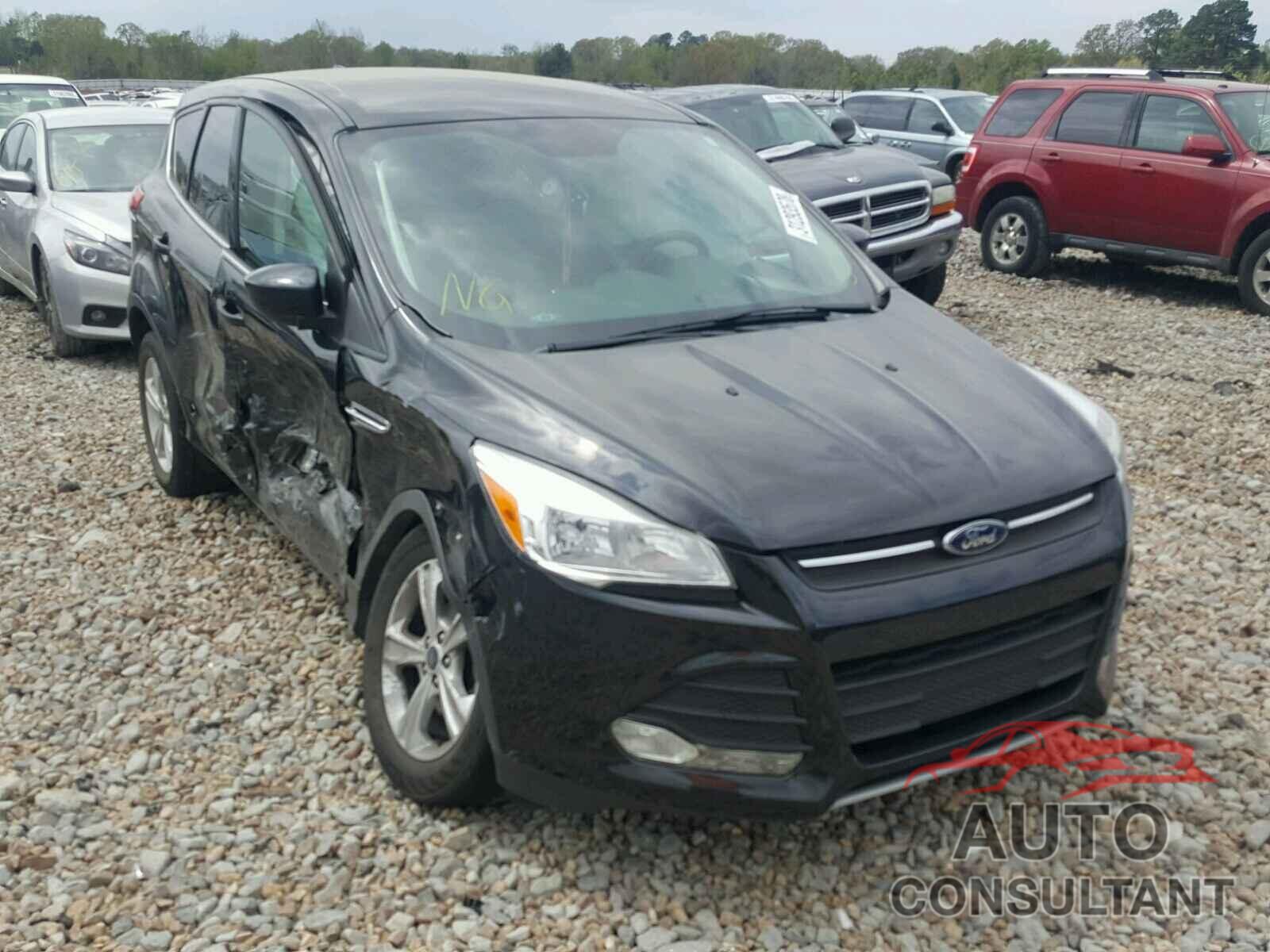 FORD ESCAPE 2015 - 1FMCU0G73FUB68569
