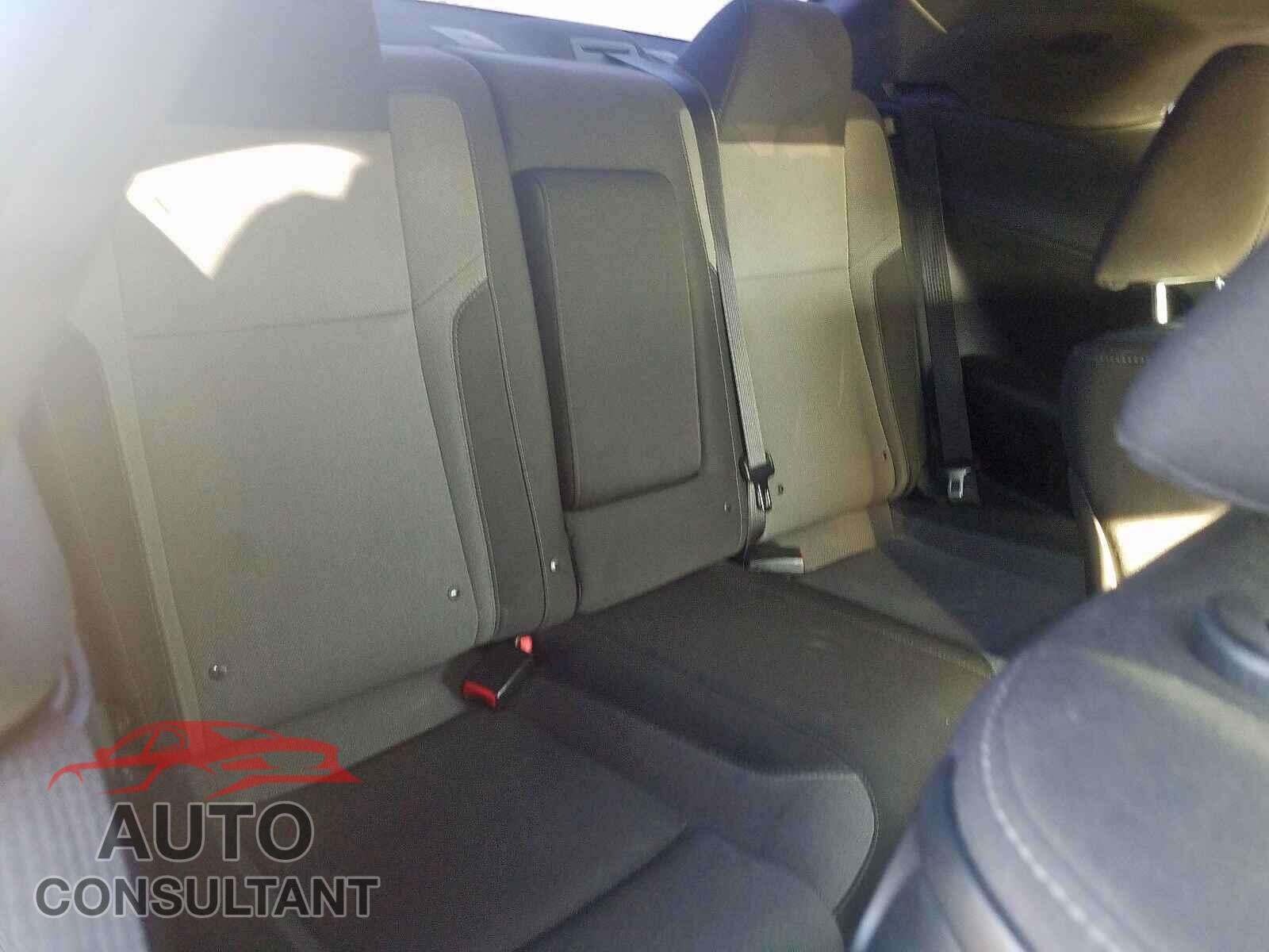 DODGE CHALLENGER 2015 - 1FADP3F24GL298400