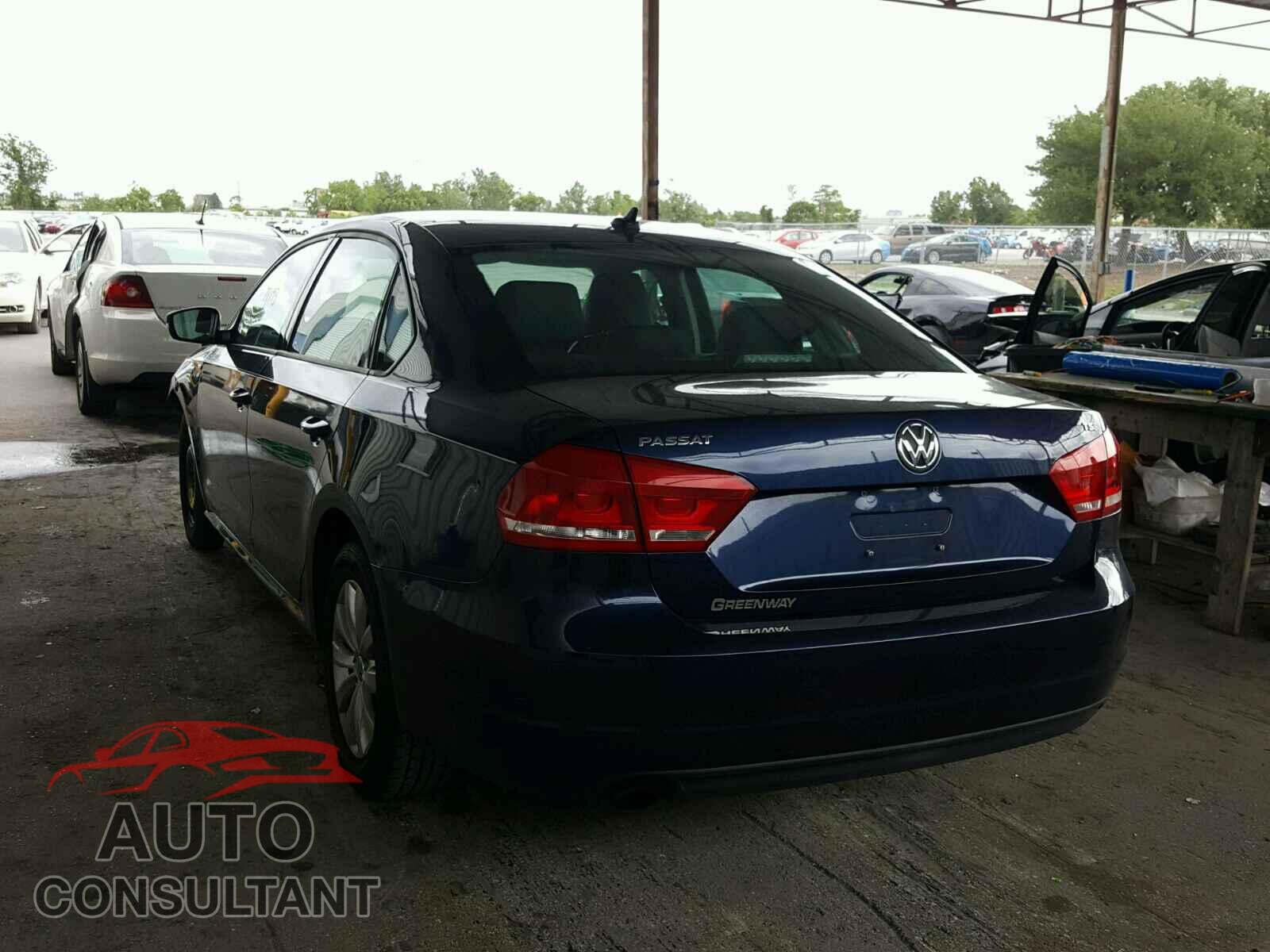 VOLKSWAGEN PASSAT 2015 - 1VWAT7A32FC044339