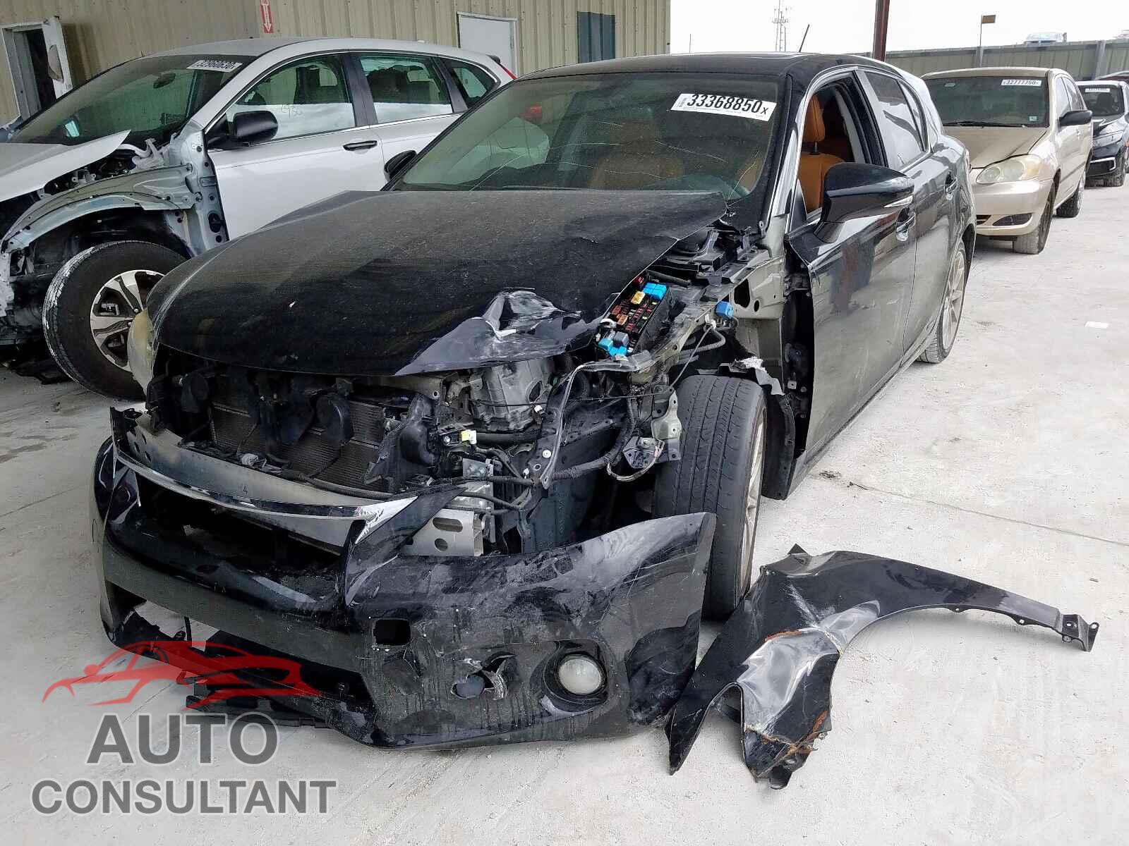 LEXUS CT 200 2011 - 3VWEB7BU6LM046424