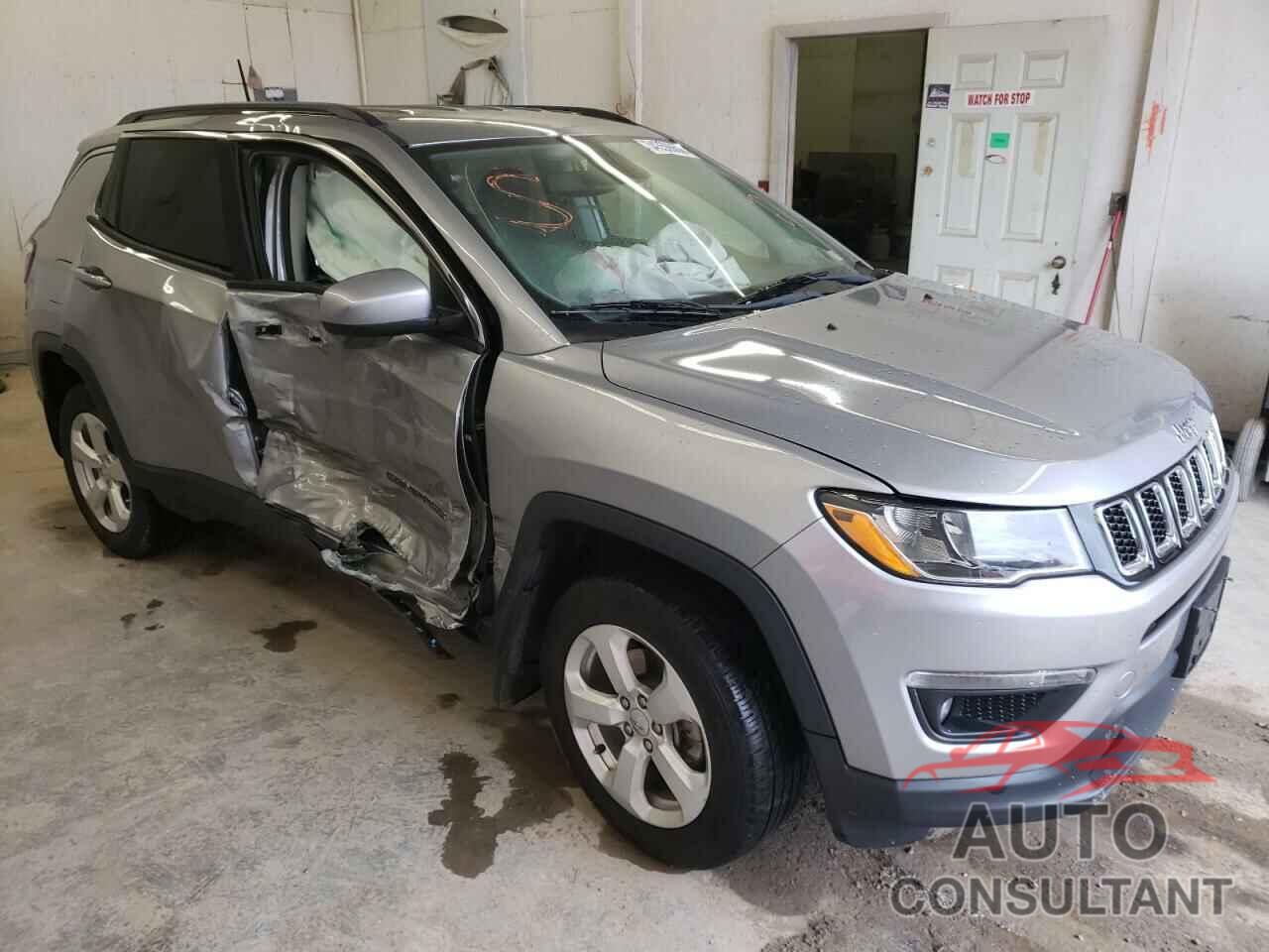 JEEP COMPASS 2018 - 3C4NJDBB3JT481617