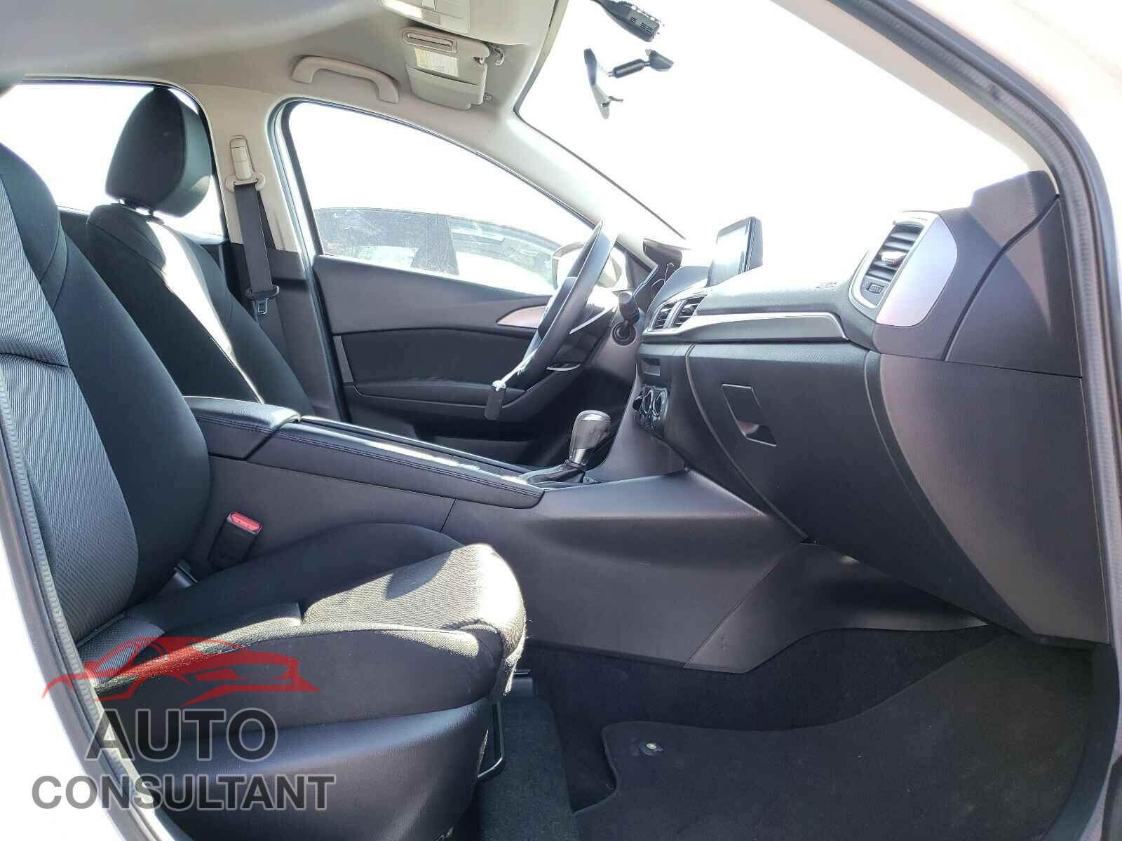 MAZDA 3 2017 - 3MZBN1K73HM118043
