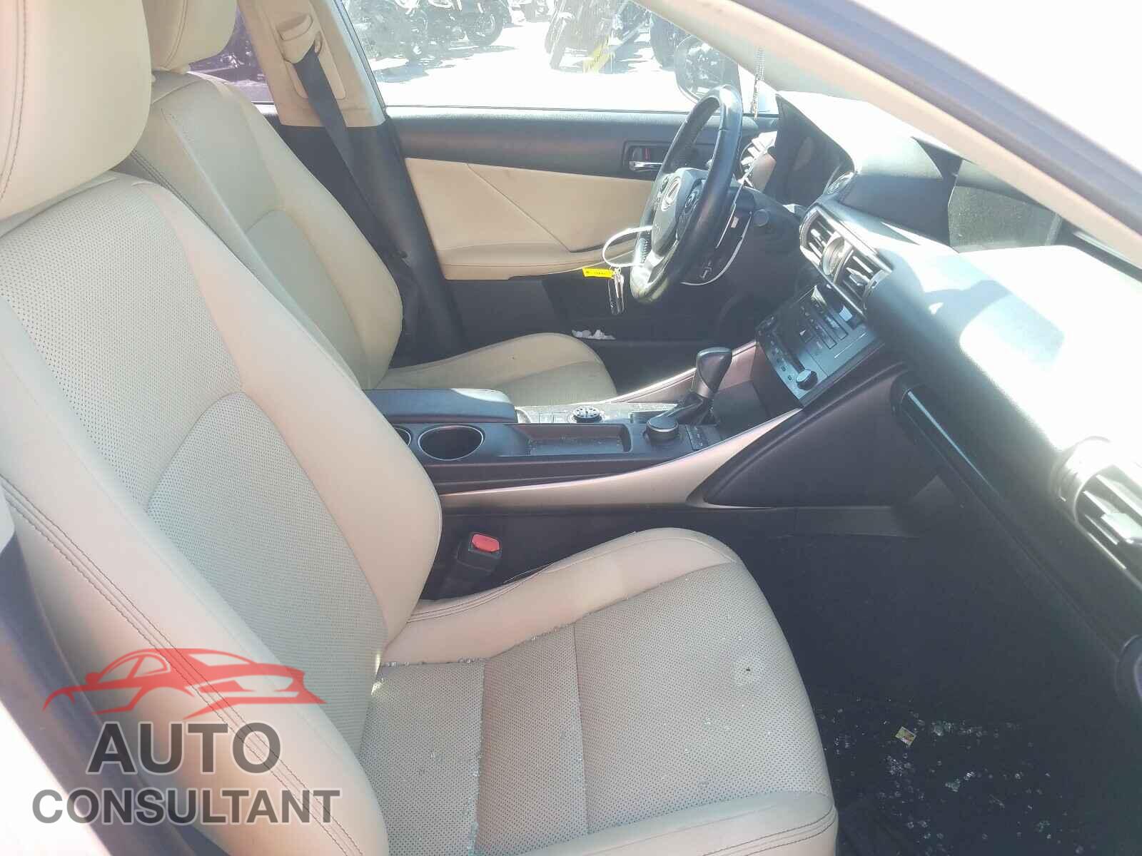 LEXUS IS 2014 - JTHBF1D23E5035293