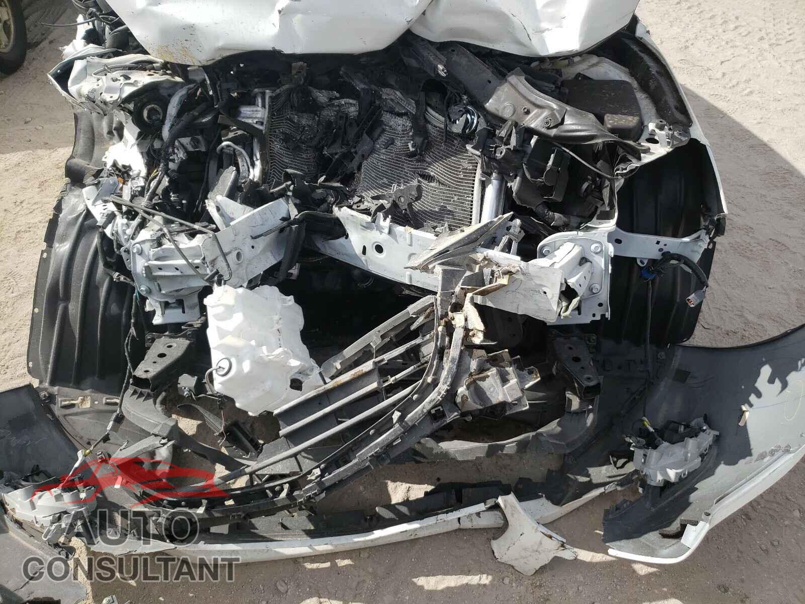 MAZDA 3 2018 - 3MZBN1L30JM165158