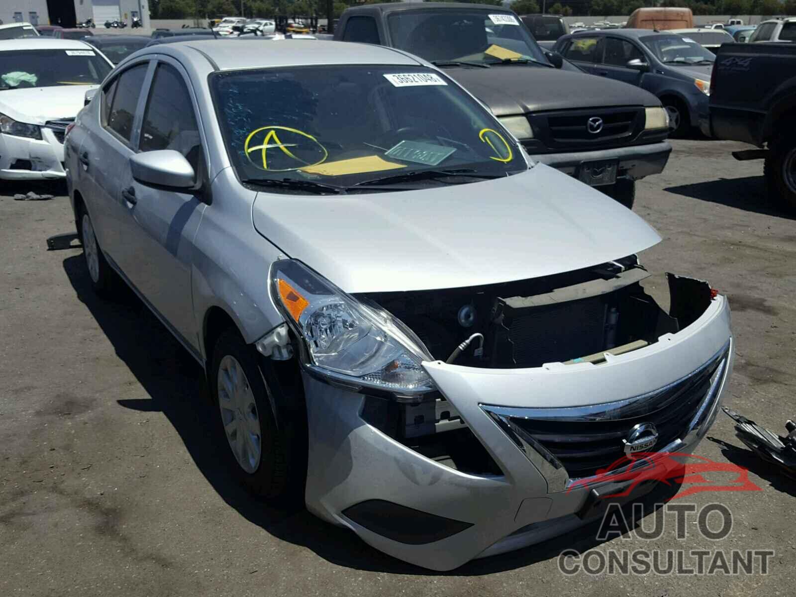 NISSAN VERSA 2017 - 3N1CN7AP6HL844399