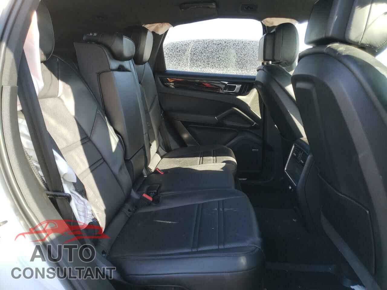 PORSCHE CAYENNE 2020 - WP1AA2AY6LDA01151
